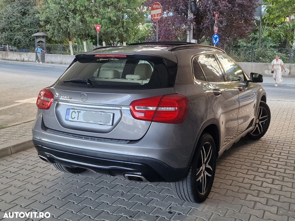 Mercedes-Benz GLA 200 (CDI) d 4Matic 7G-DCT Urban - 4