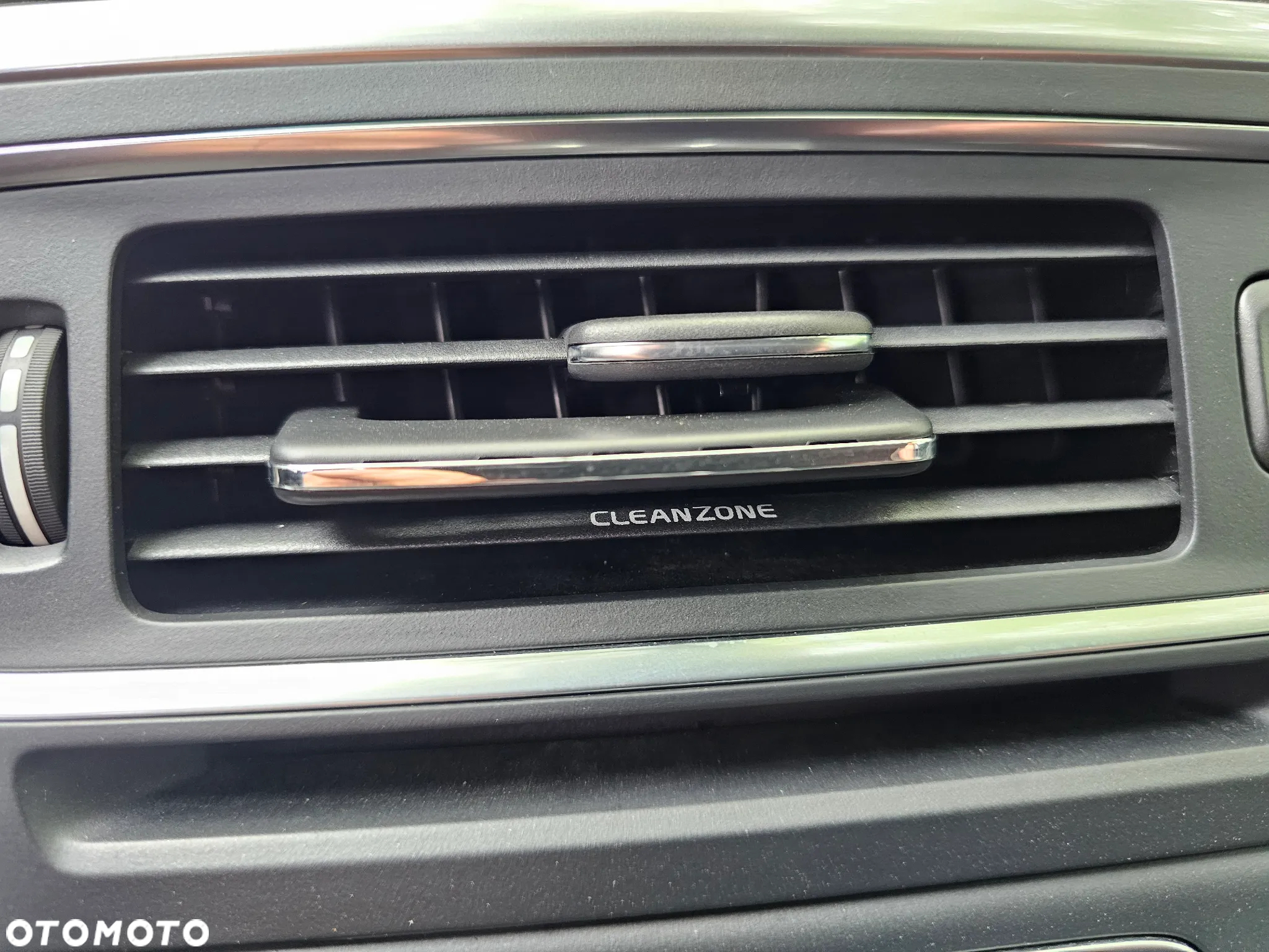 Volvo V60 D2 Geartronic Kinetic - 28