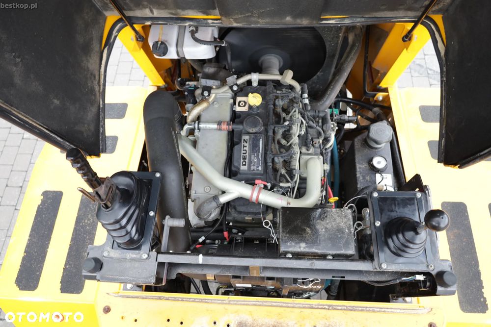 Thwaites MACH2061 6 ton - 28