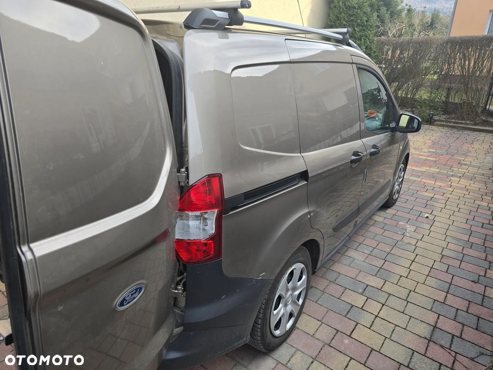 Ford Transit Courier Ambiente - 3