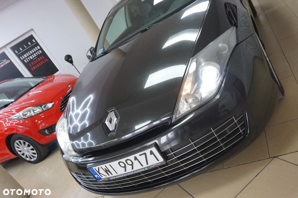 Renault Laguna V6 dCi 235 FAP GT - 13