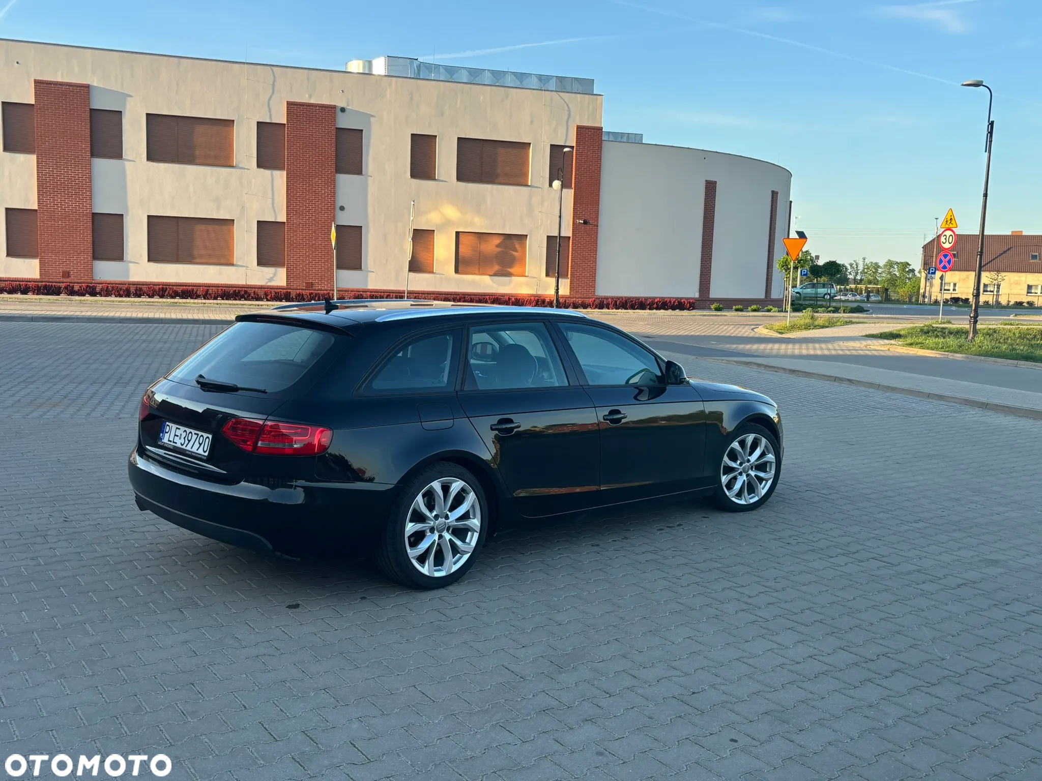 Audi A4 2.0 TDI - 9