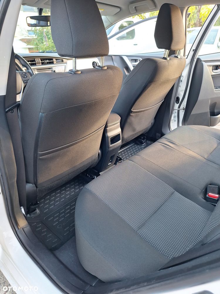 Toyota Auris - 19