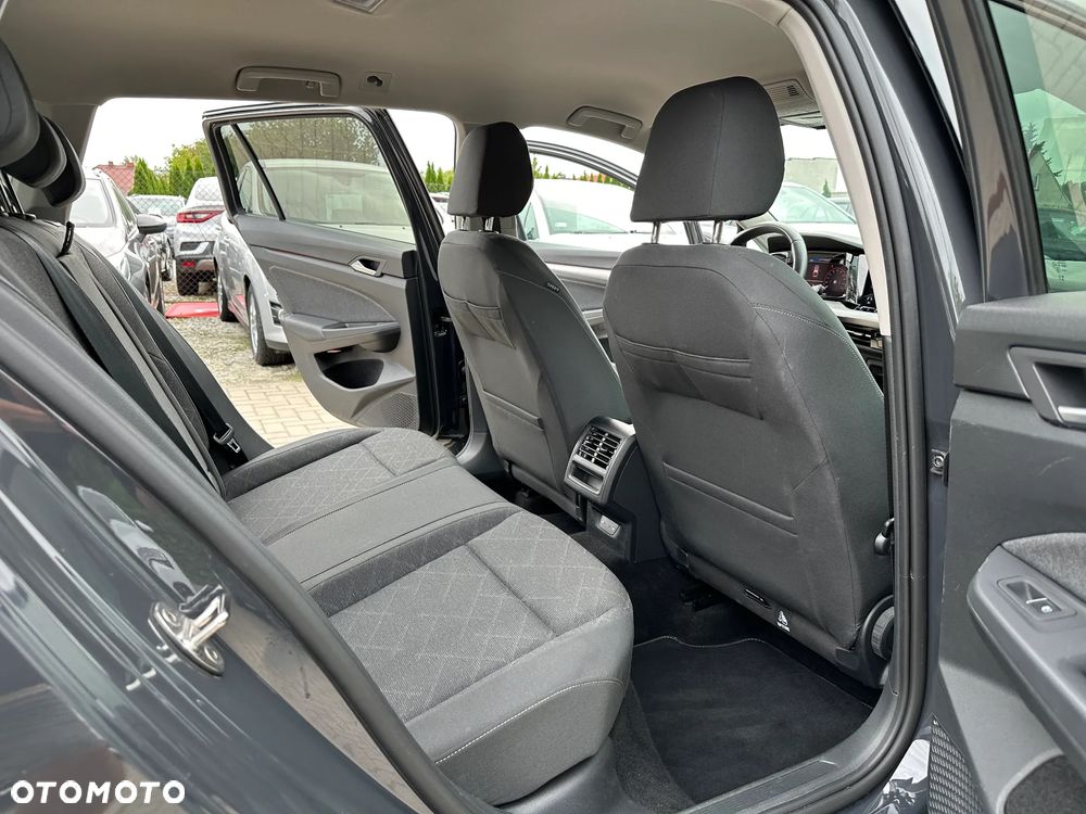 Volkswagen Golf - 24