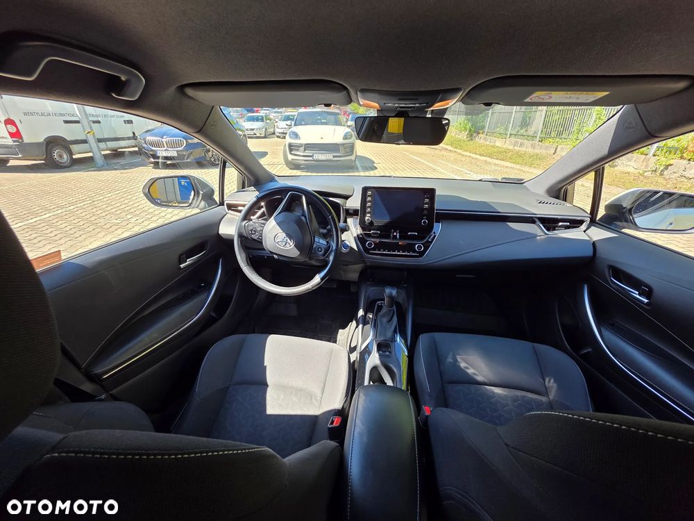 Toyota Corolla 1.8 Hybrid Comfort - 23