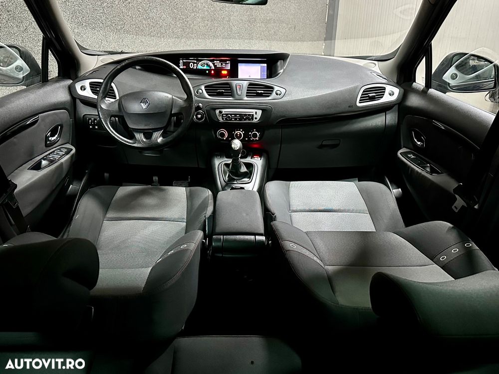 Renault Scenic - 5
