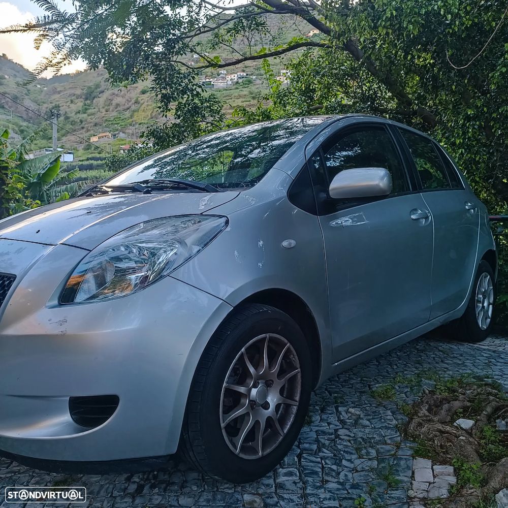 Toyota Yaris 1.0 VVT-i AC - 2