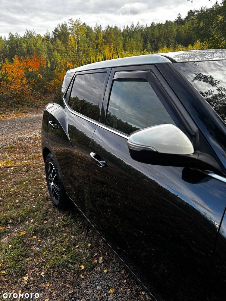 KG Mobility Tivoli 2018 photo 2