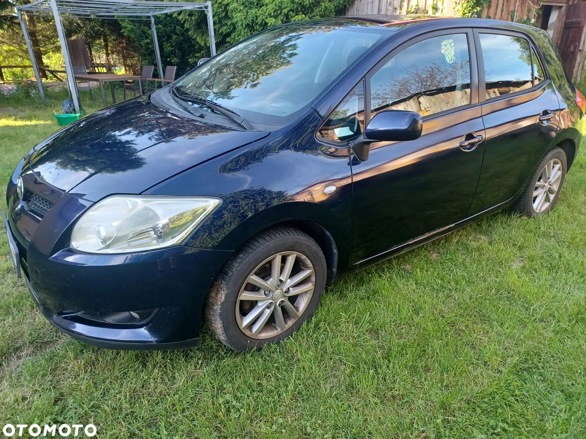 Toyota Auris 1.4 D-4D Premium - 1