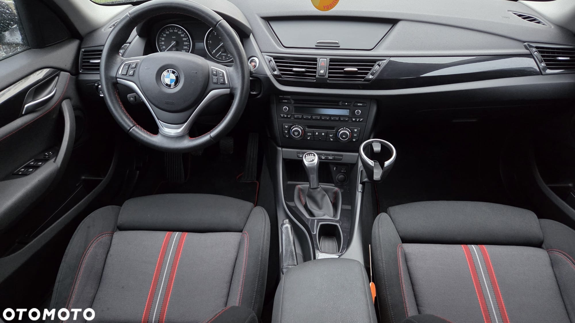 BMW X1 sDrive18d Sport Line - 24