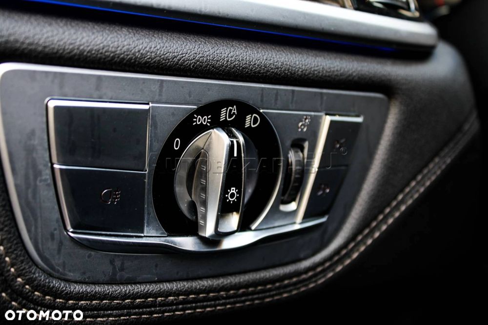 BMW Seria 7 730d xDrive - 29