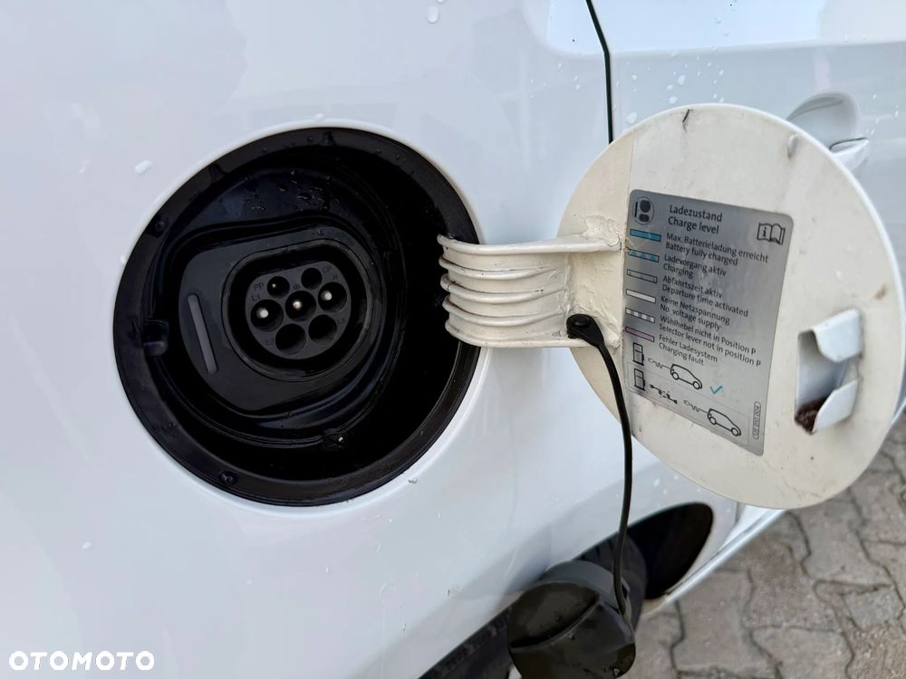 Volkswagen up! e-up - 14