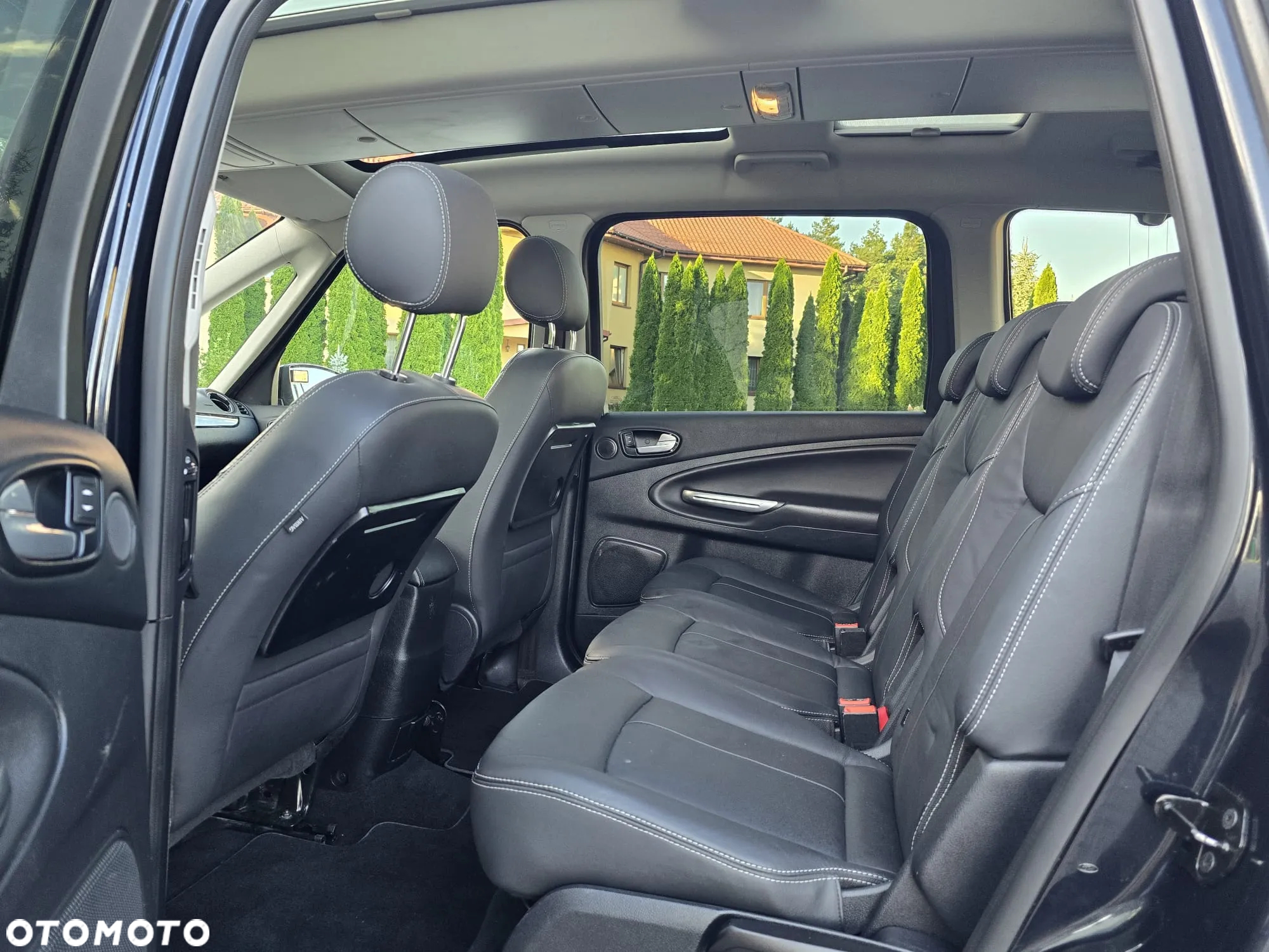 Ford Galaxy 2.0 TDCi DPF Titanium - 25