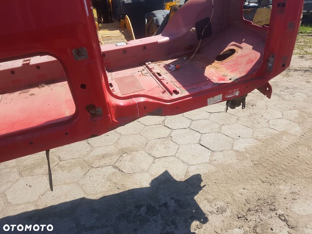 KABINA BOK SŁUPEK ĆWIARTKA KABINY PRAWA DAF XF 106 EURO 6 - 2