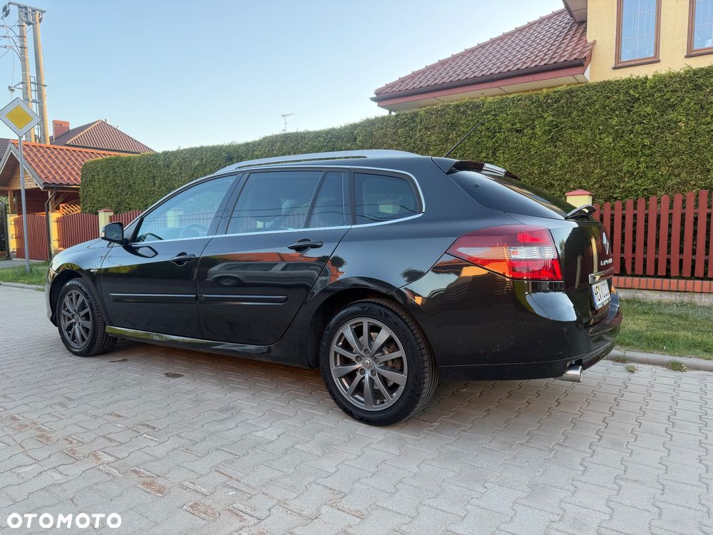 Renault Laguna dCi 150 FAP Start-Stop Bose Edition - 19