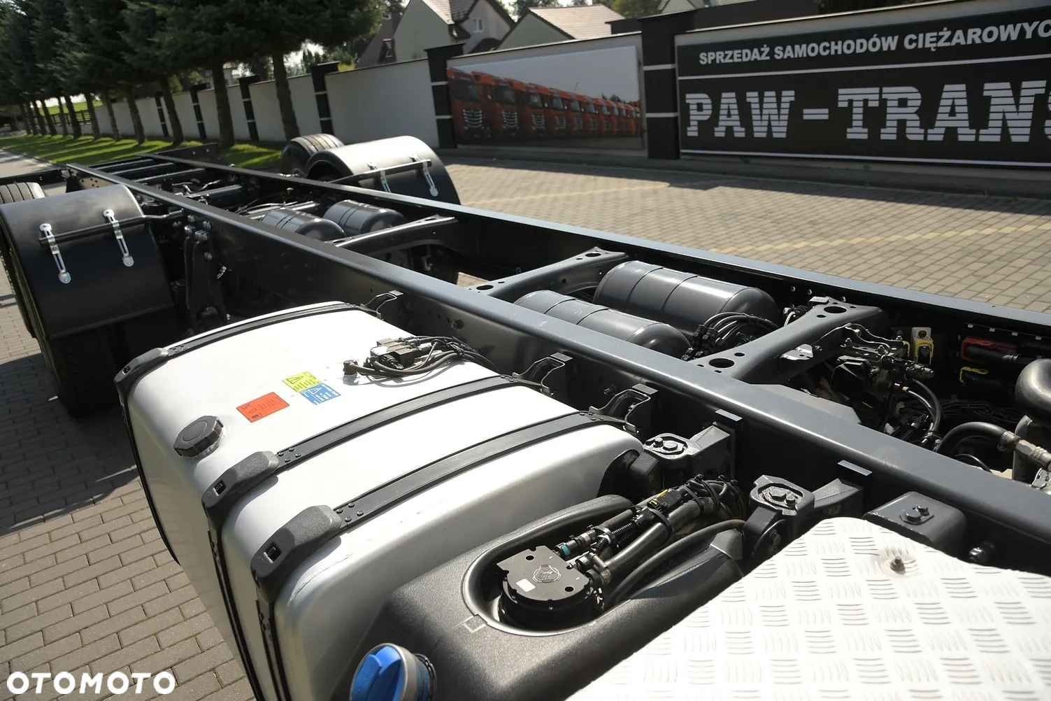 Scania R580///* V8///* 2017///* RETARDER///* 26000KG///* WIDELEC///* RAMA DO ZABUDOWY///* FUL LED///* SKÓRA///* SUPER ZADBANA! - 14