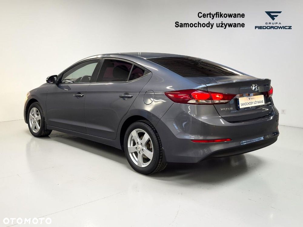 Hyundai Elantra 1.6 Classic Plus - 7