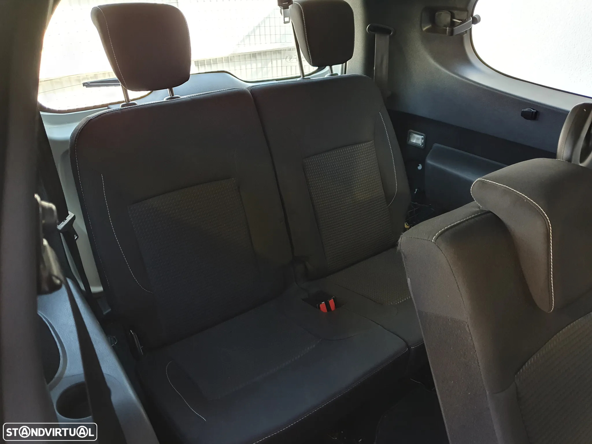 Dacia Lodgy 1.5 dCi Confort 7L - 6