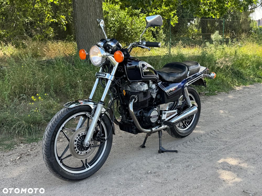 Honda Nighthawk - 18