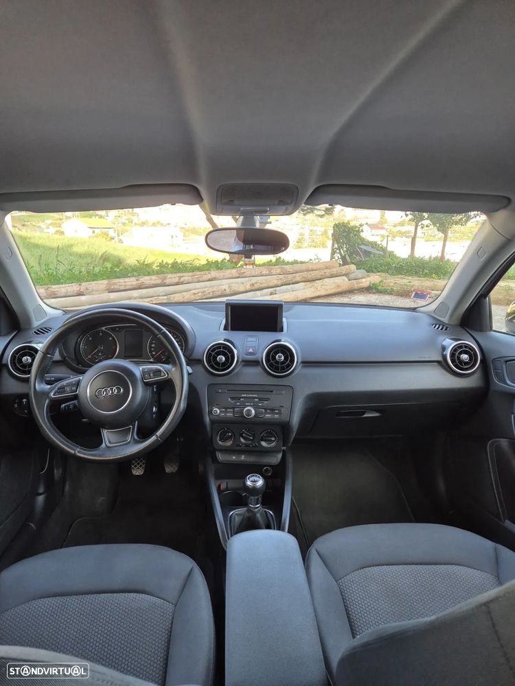 Audi A1 Sportback 1.6 TDI S-line - 8