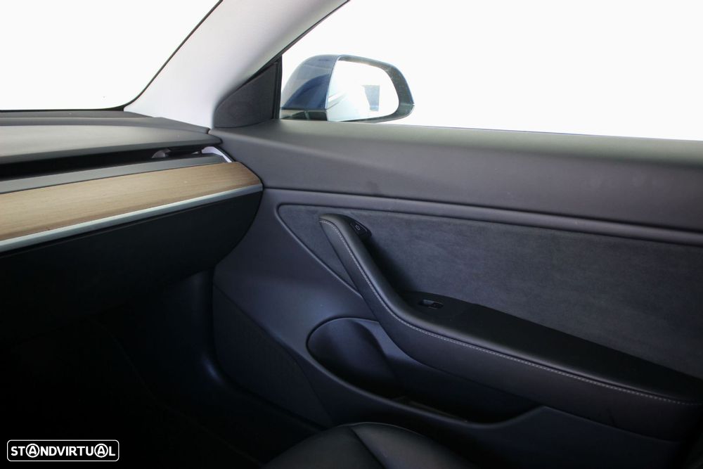 Tesla Model 3 Long Range Tração Integral - 33