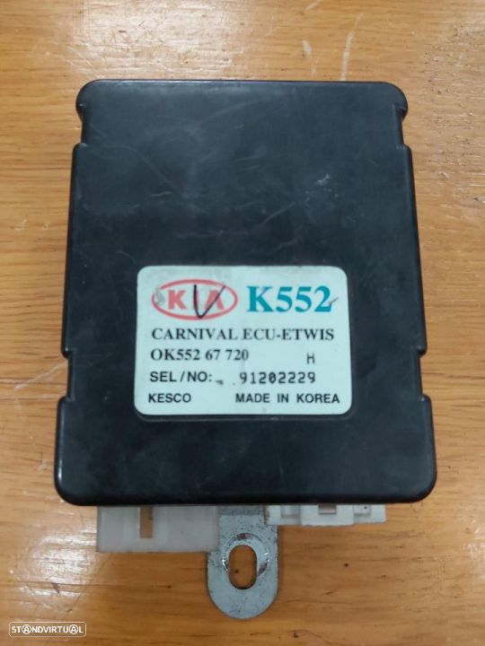 Modulo eletrónico Kia Carnival   Ref: ok552 67 720 - 1