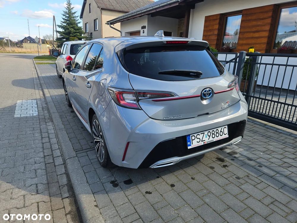 Toyota Corolla 2.0 Hybrid Executive - 3