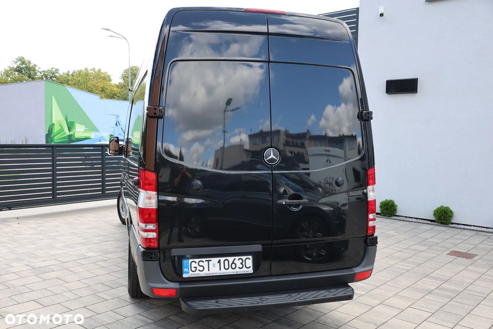 Mercedes-Benz Sprinter - 12