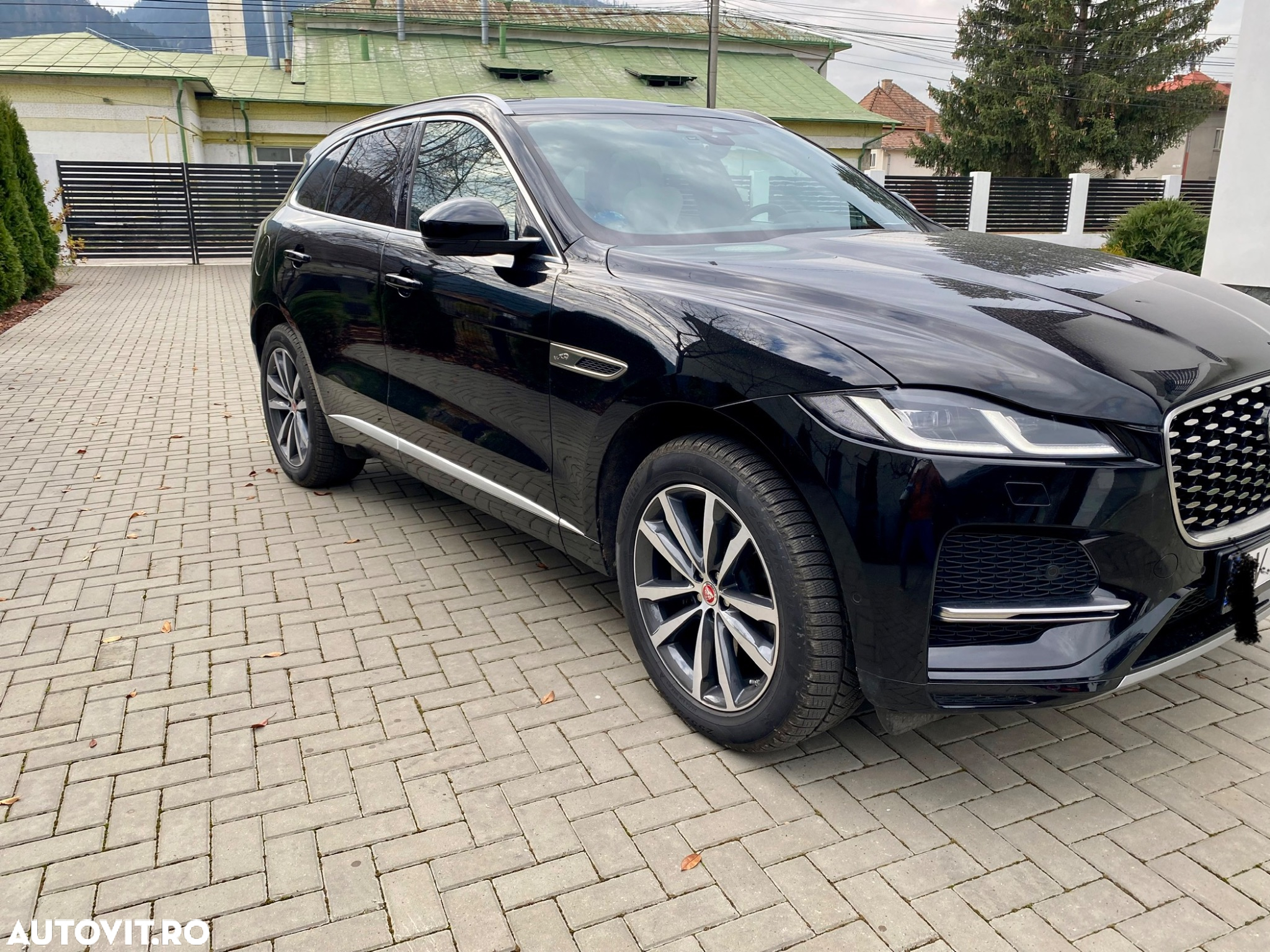 Jaguar F-Pace P250 AWD - 3