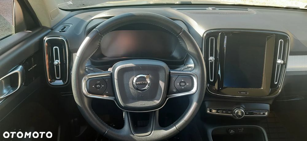 Volvo XC 40 D4 AWD Momentum Pro - 7