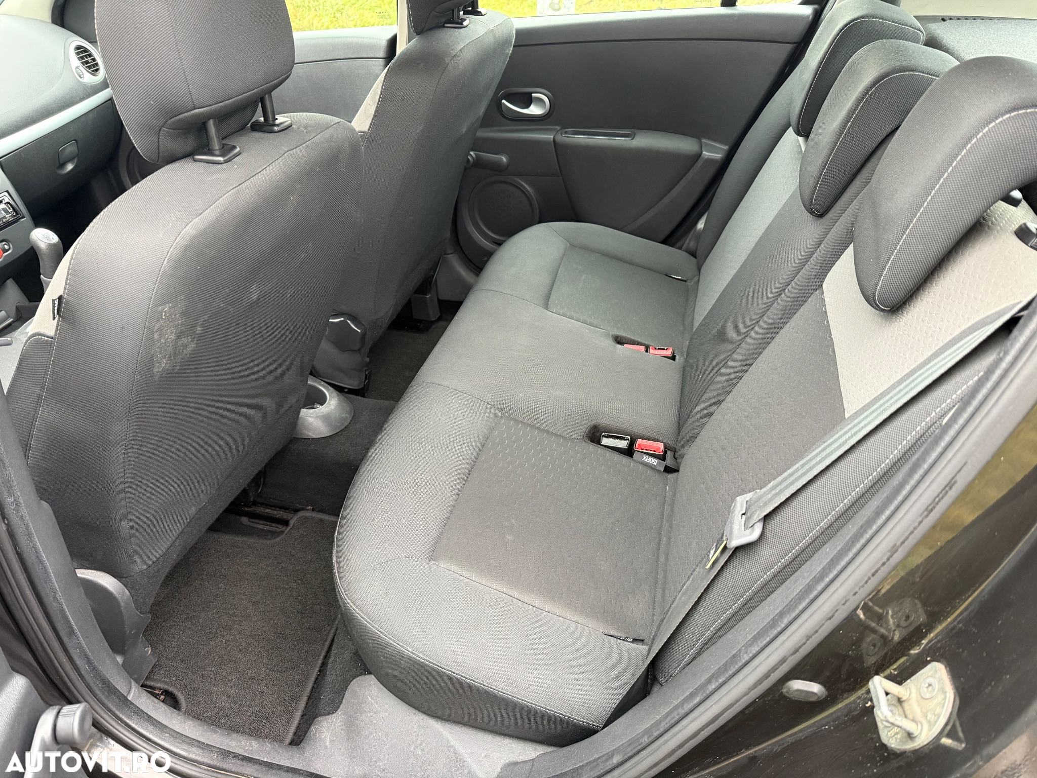 Renault Clio III 1.5dCi Dynamique - 6