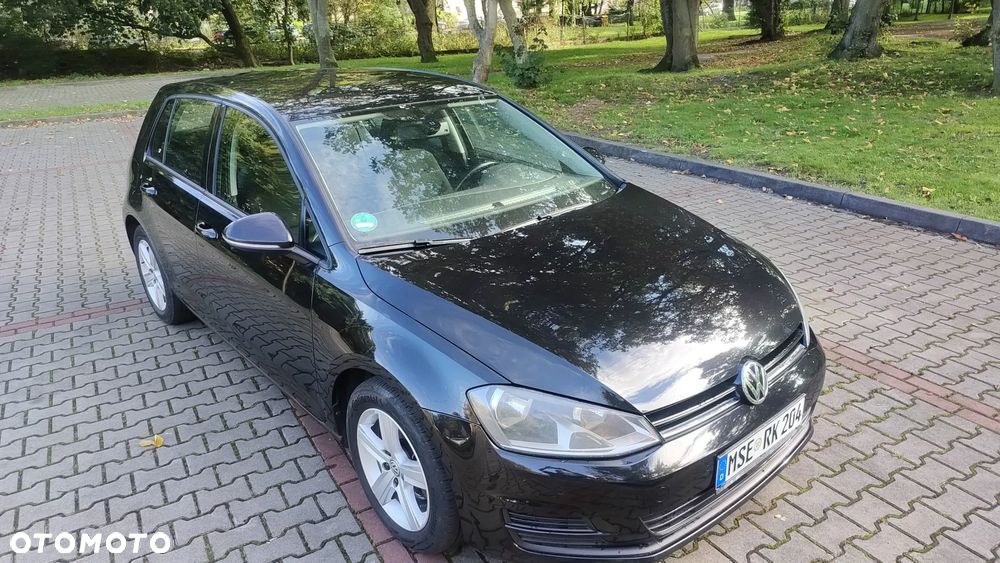 Volkswagen Golf - 10