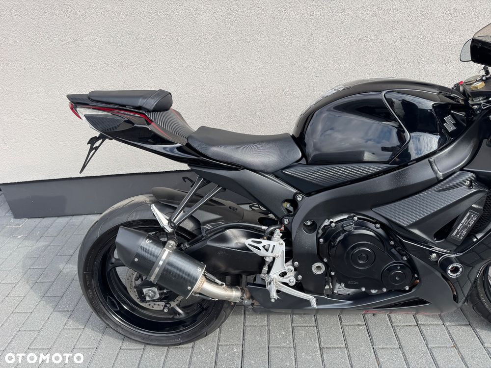 Suzuki GSX-R - 19