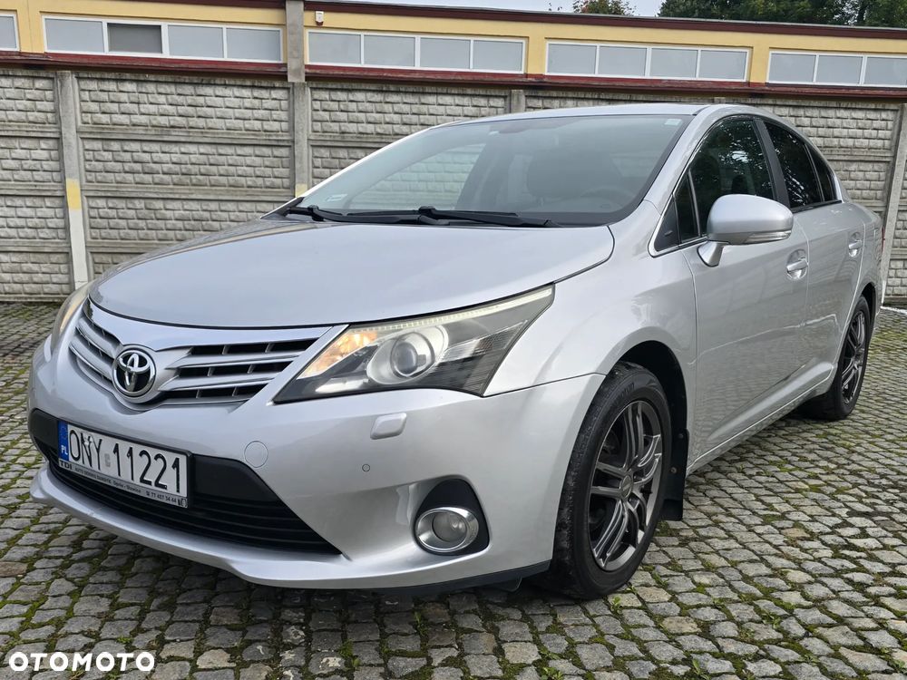 Toyota Avensis 2.0 D-4D Sol+NAVI - 1