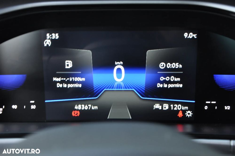 Volkswagen T-Roc - 16