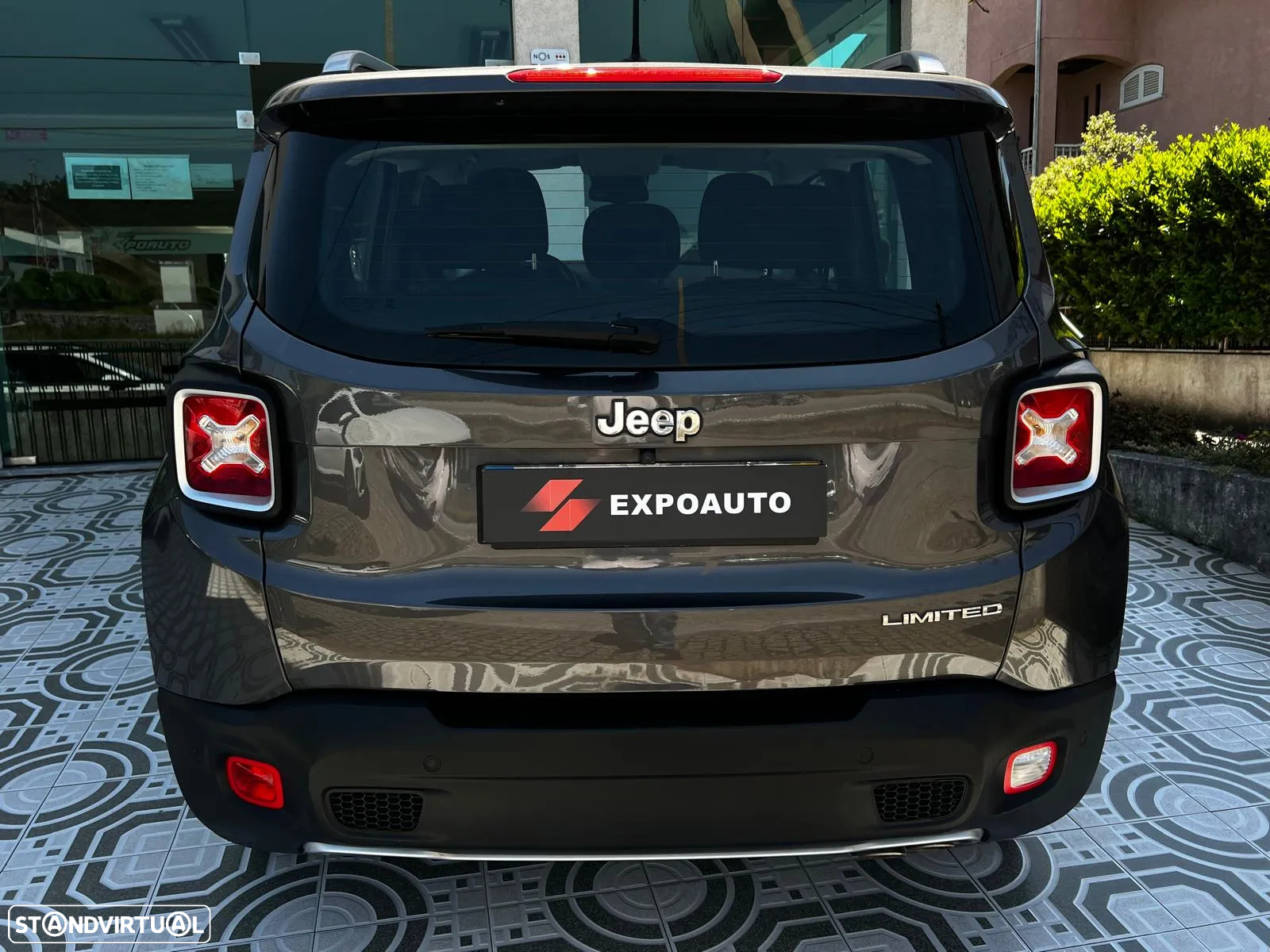 Jeep Renegade 1.6 MJD Limited - 33