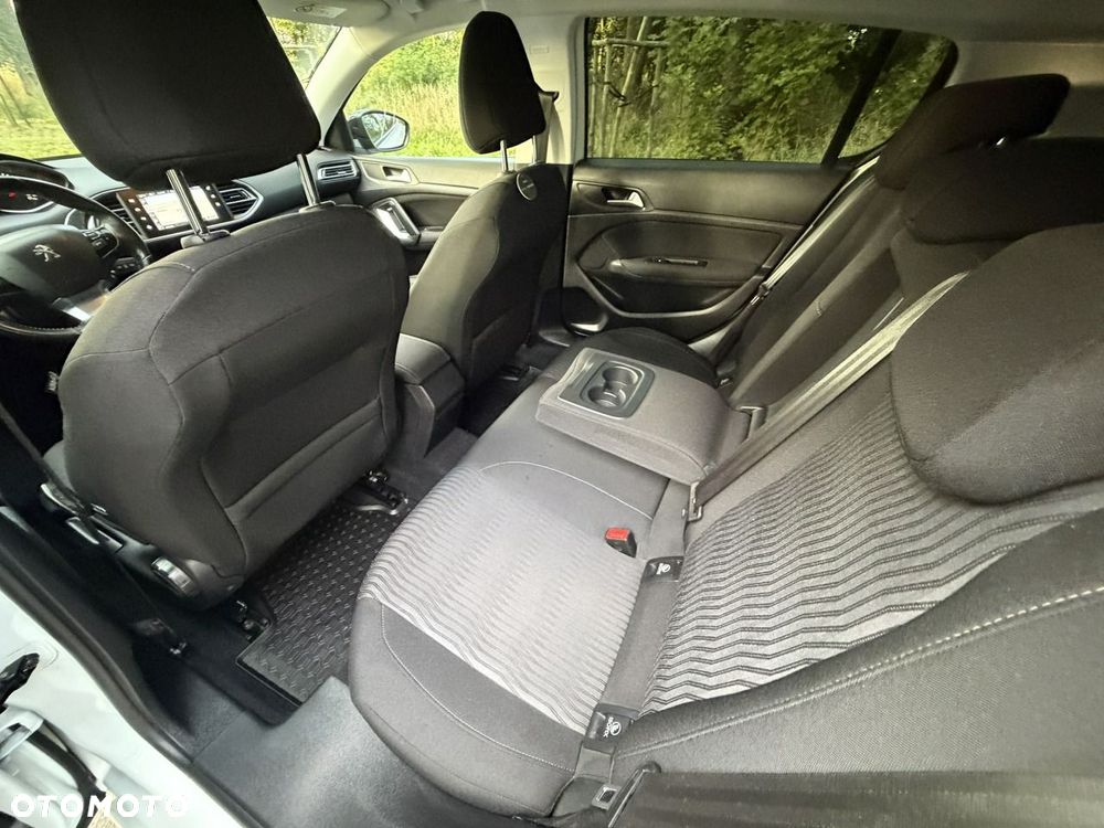 Peugeot 308 - 22