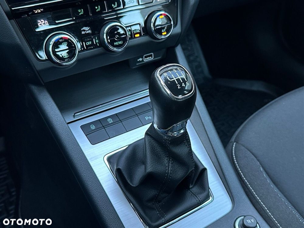 Skoda Octavia 1.5 TSI ACT Ambition - 22