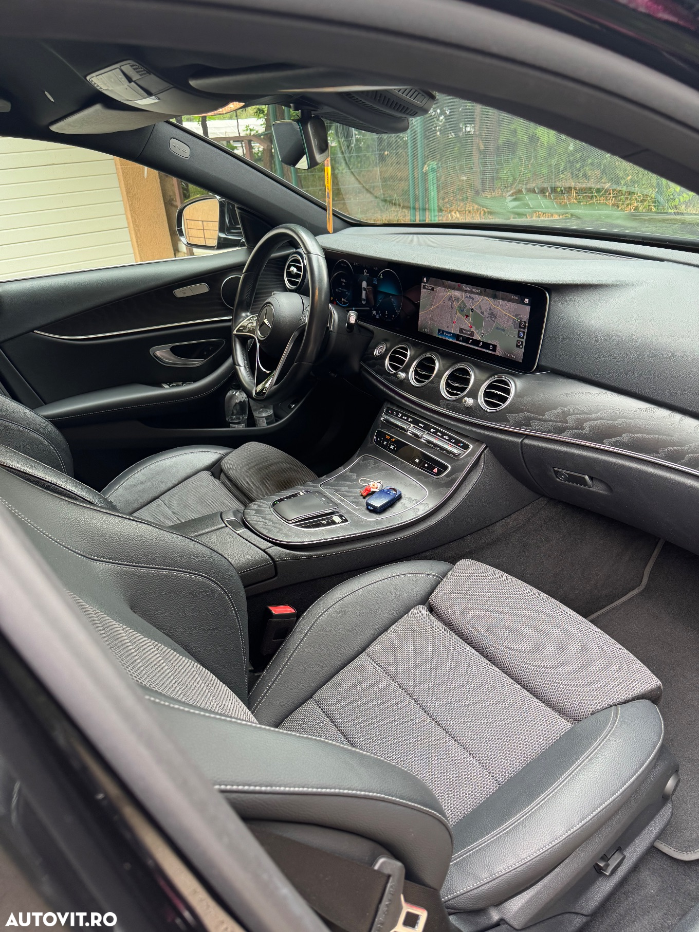 Mercedes-Benz E 220 d 4MATIC Aut. - 11