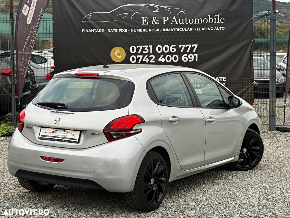 Peugeot 208 PureTech 82 Start & Stop Style - 11