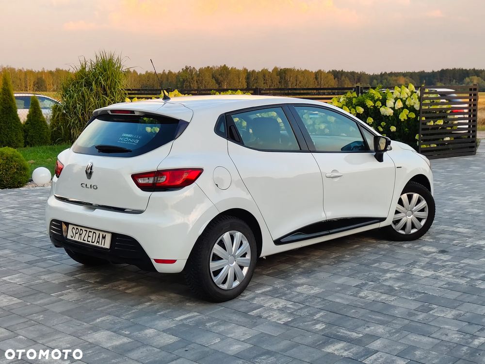 Renault Clio 1.2 16V Limited - 9