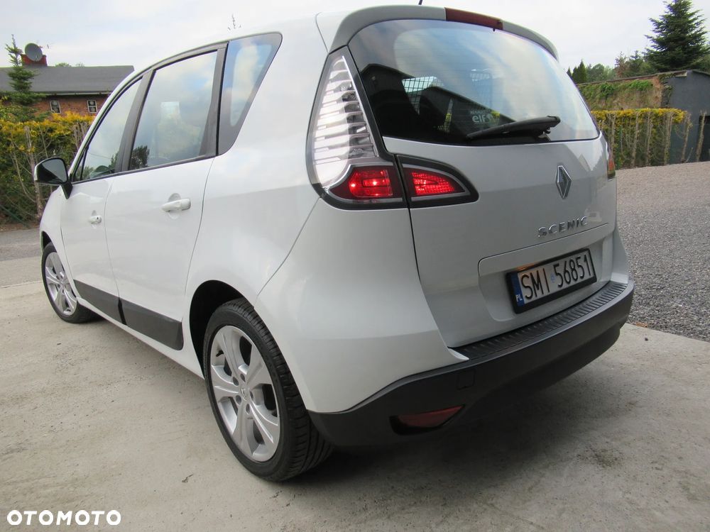 Renault Scenic 1.6 16V 110 TomTom Edition - 2