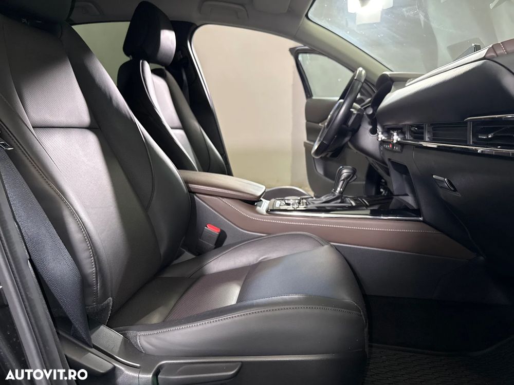 Mazda CX-30 - 12