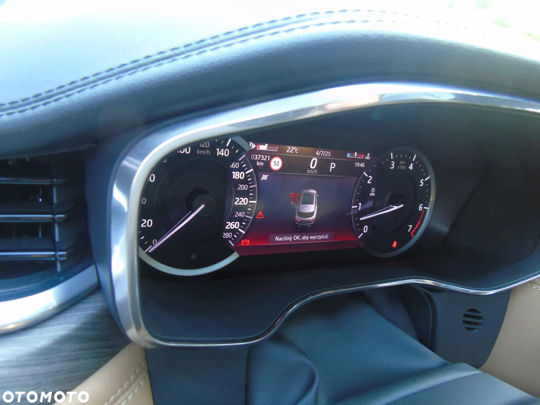 Jaguar F-Pace - 27