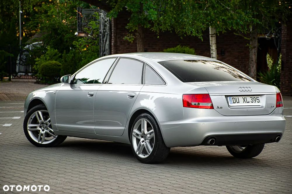 Audi A6 Limousine 2.4 - 23