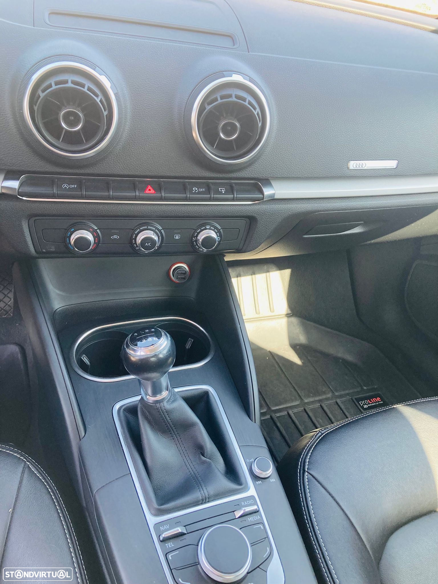 Audi A3 Sportback 1.6 TDI Attraction Ultra - 6