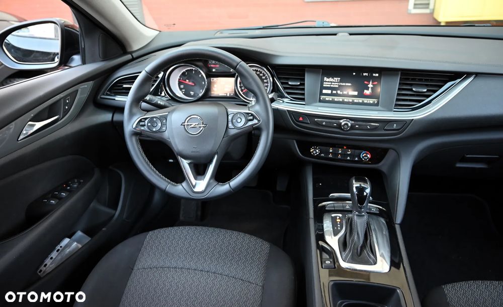 Opel Insignia - 21