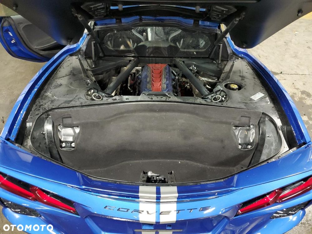 Chevrolet Corvette Stingray 2LT 6.2 V8 Automatik - 9