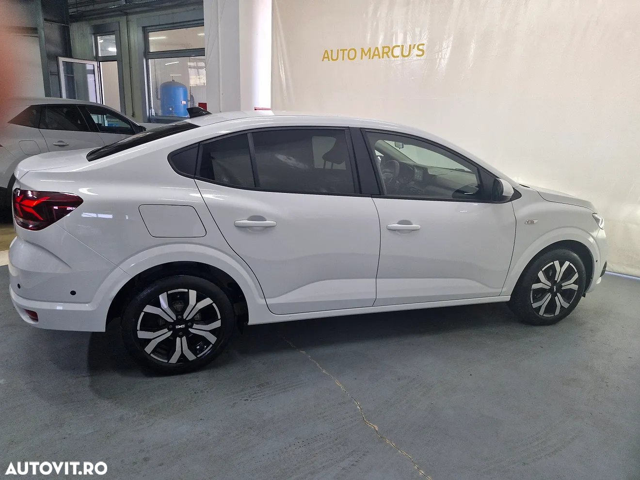 Dacia Logan ECO-G 100 MT6 Journey - 9