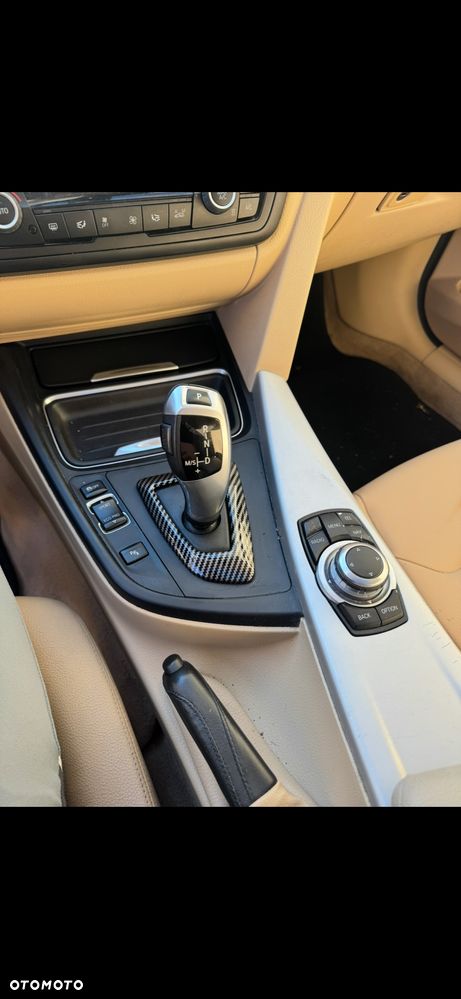 BMW Seria 3 328i xDrive Sport-Aut - 12